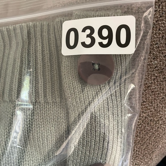 J. Jill V Neck 3/4 Sleeve Button Front Cardigan Sweater XS Eucalyptus Green - Picture 8 of 9